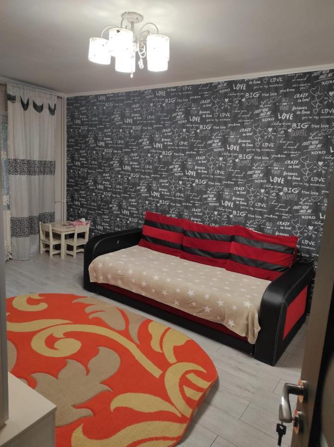 Private Room Near 3 Min Metrou Crangasi, 40 M2 Bukarest Kültér fotó